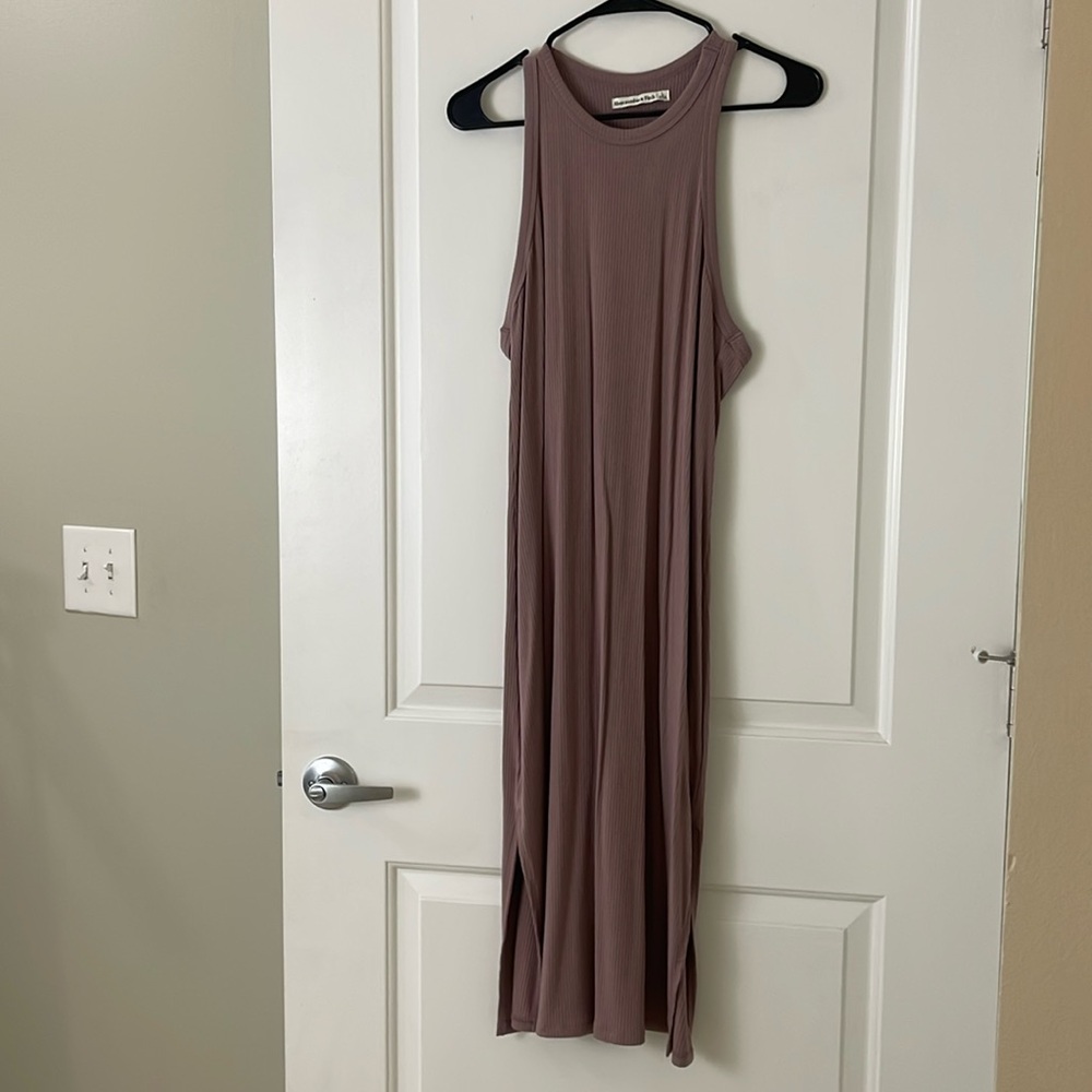 Mauve ribbed midi dress